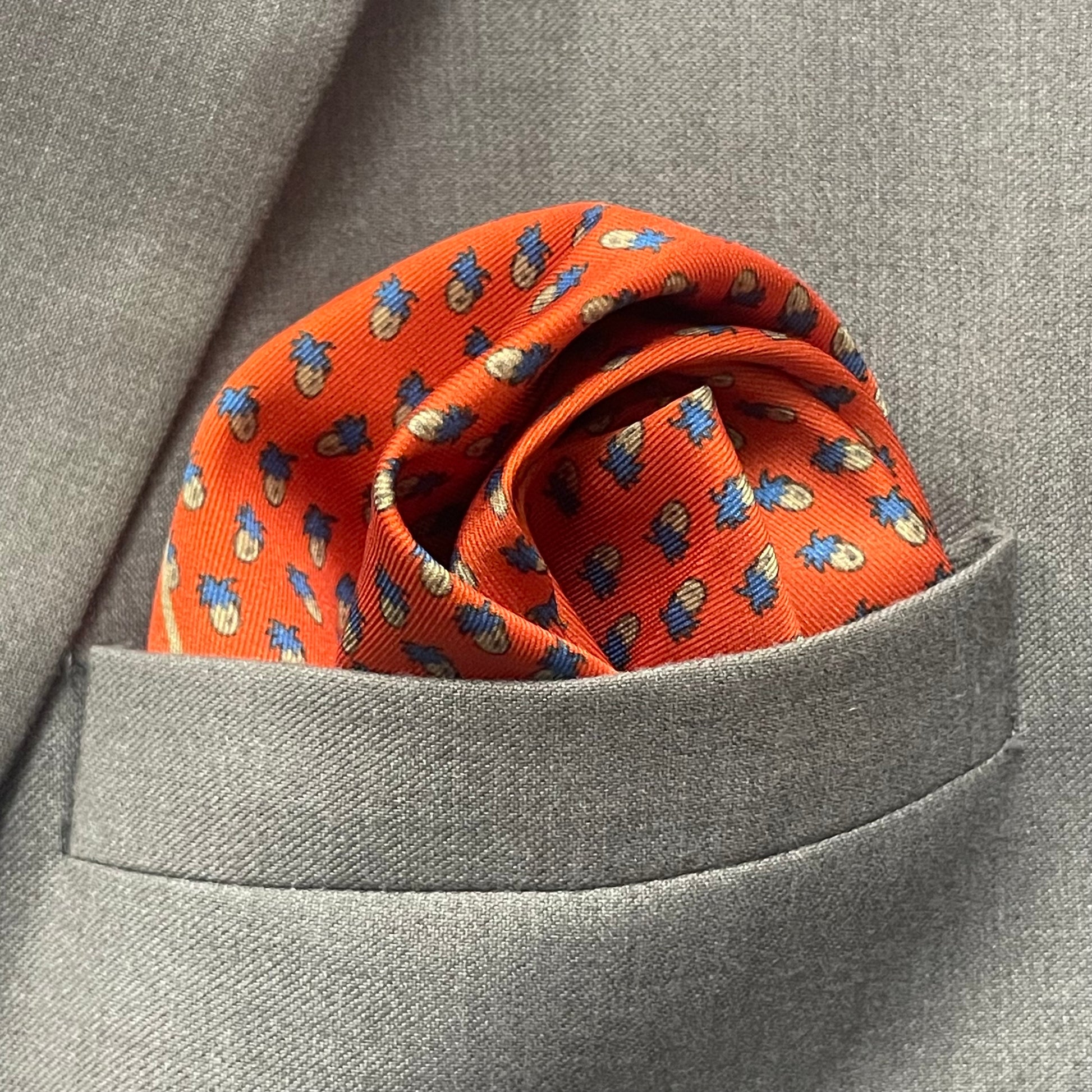 14 by 14 inches Rust Royale Swirl Pocket Square (Orange)