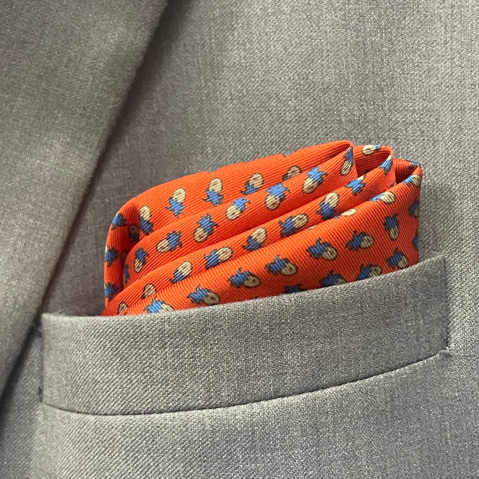 14 by 14 inches Rust Royale Swirl Pocket Square (Orange)
