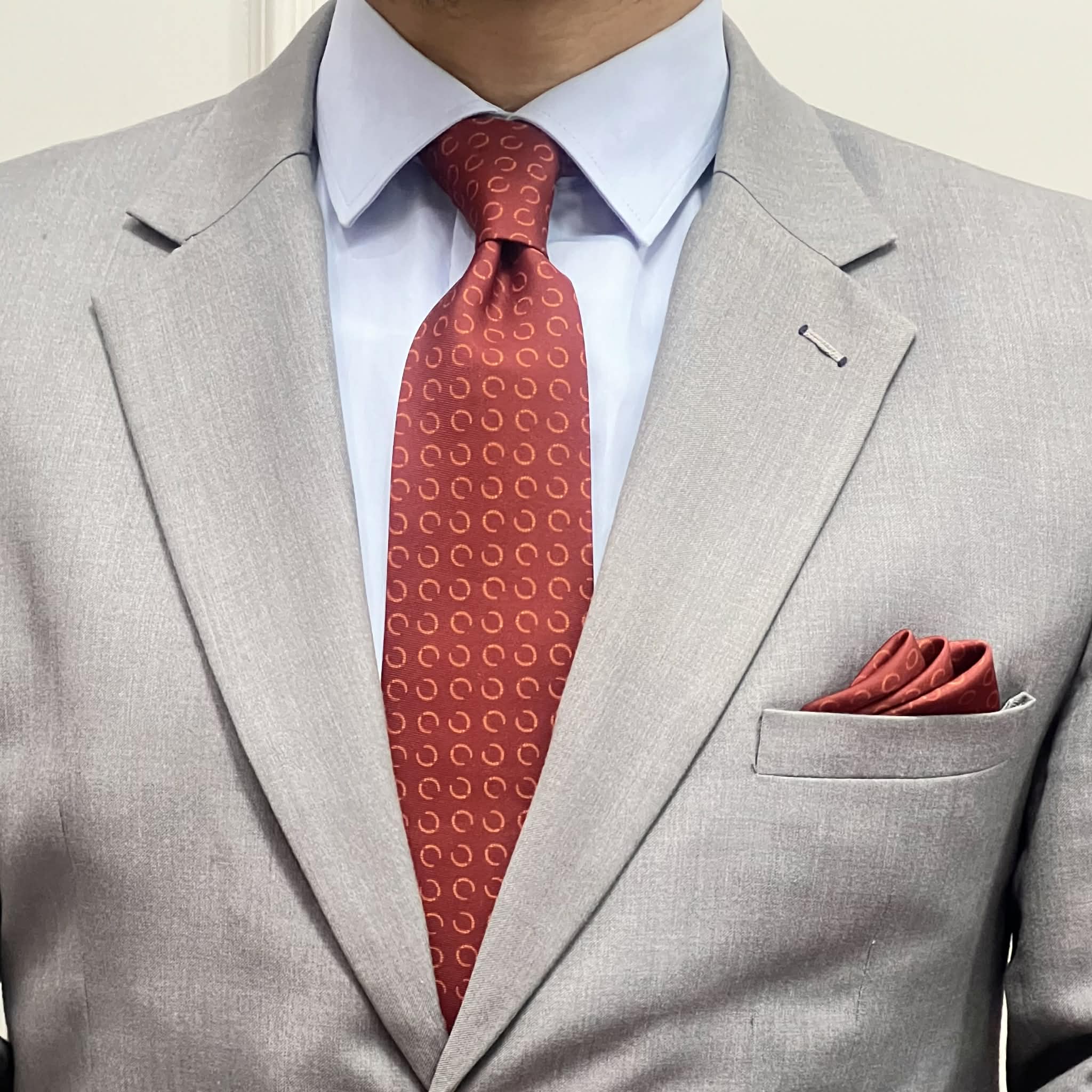Burgundy & Gold Crescent Loop Tie with Pocket Square