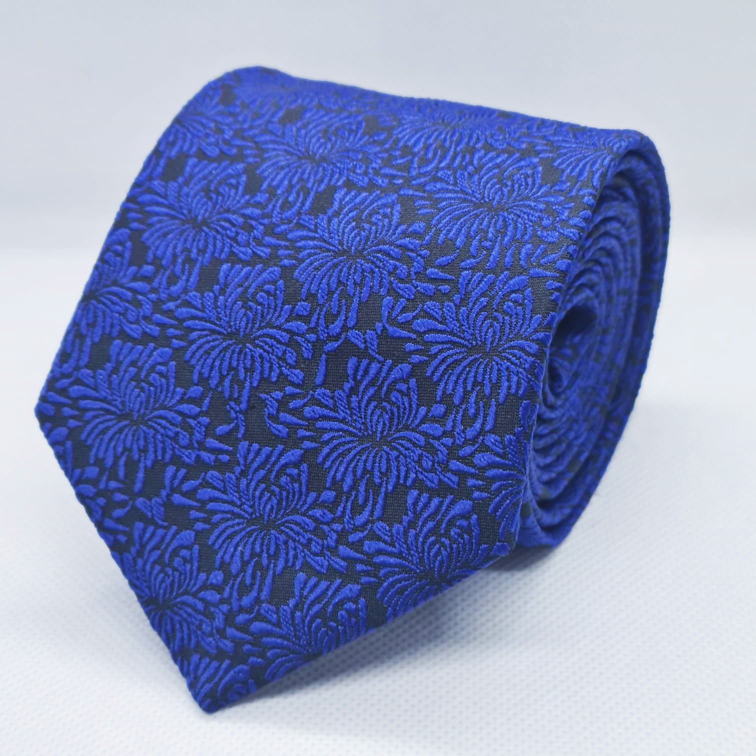 100% Polyester Blue Paisley Tie