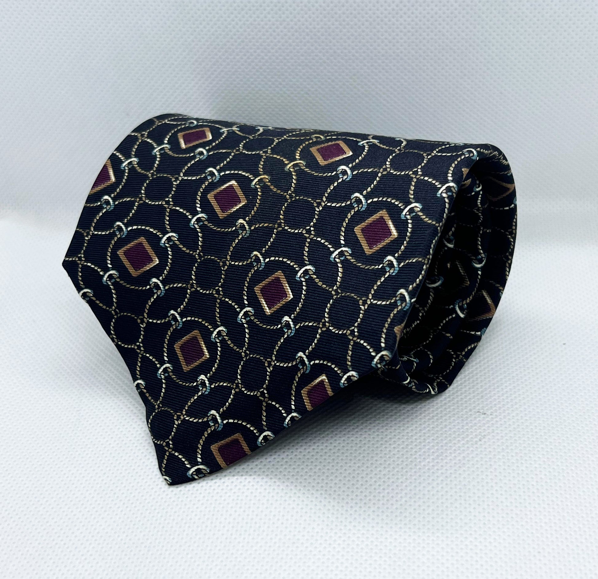 Black Luxe Linked Diamond Pattern Silk Broad Necktie