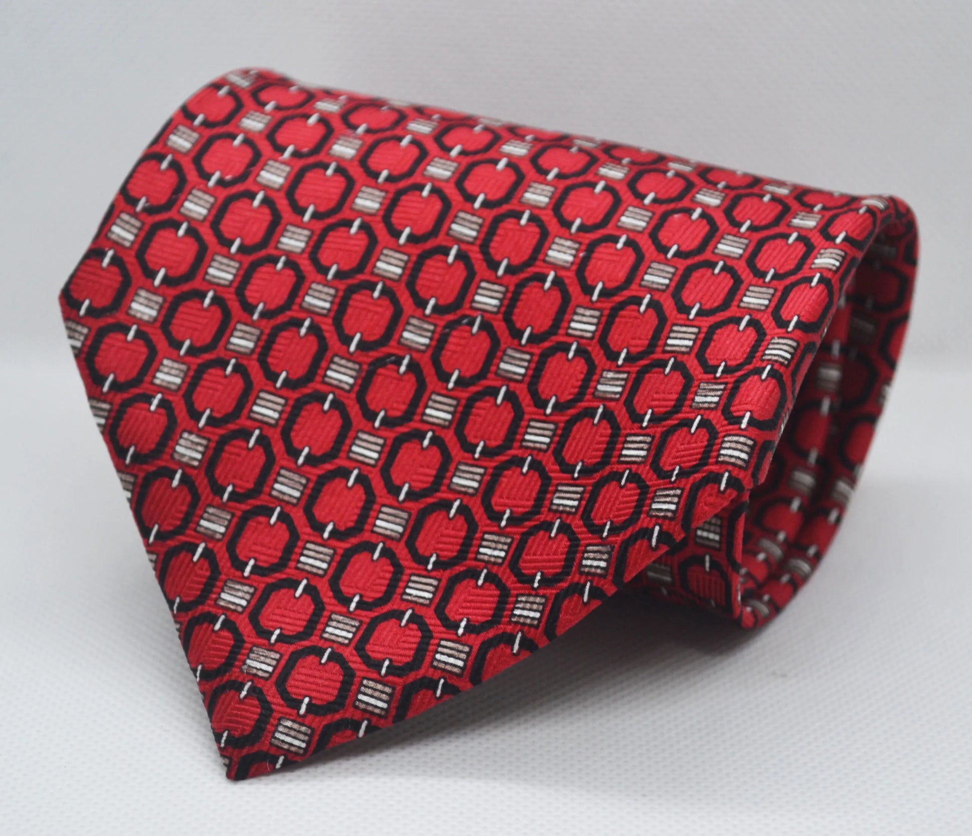 100% Silk Red Chain Broad Tie