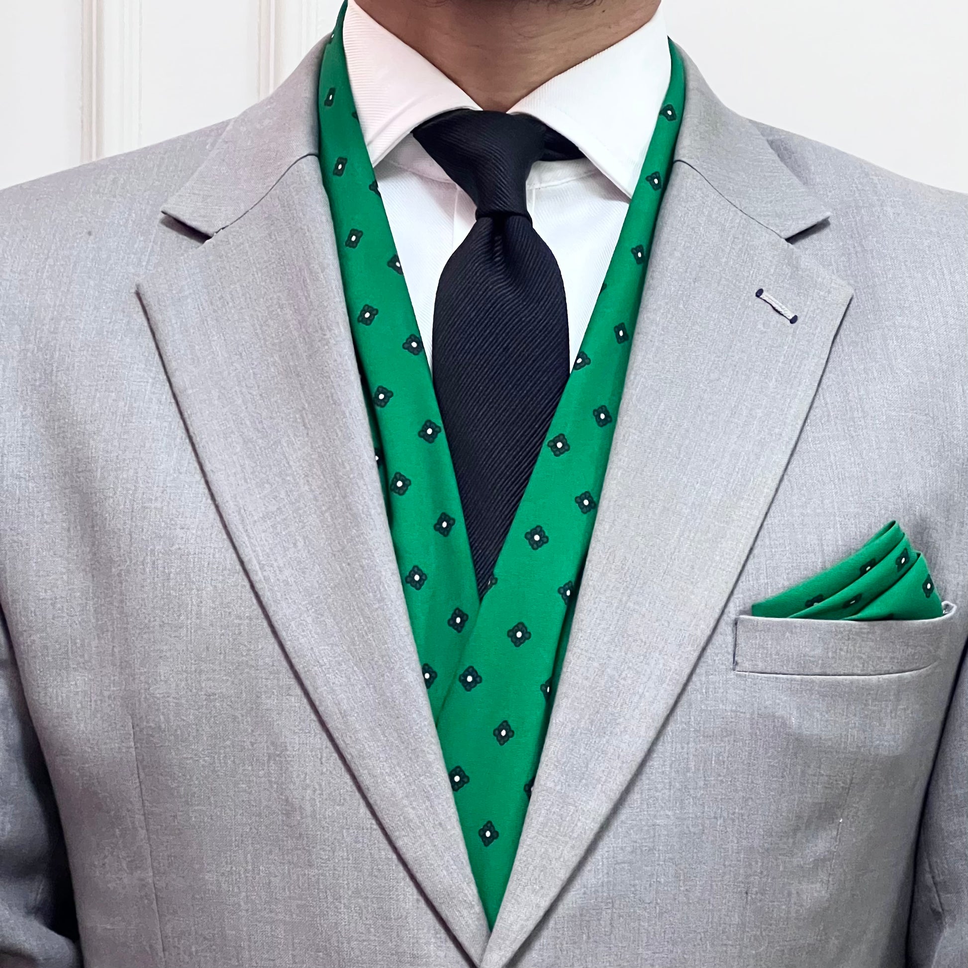 Emerald Green Square Pattern Scarf and Pocket Square Set