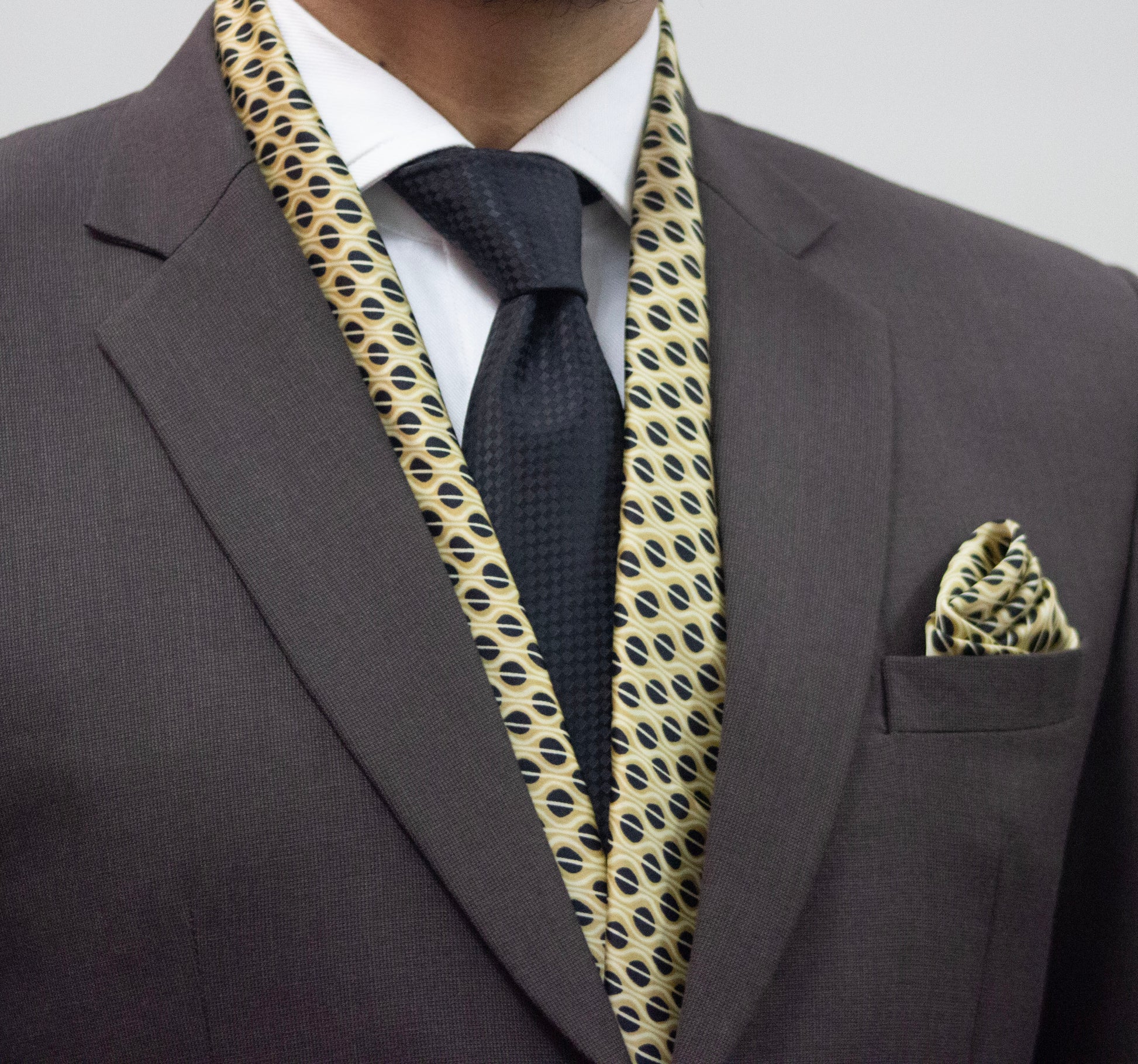 Luxury Golden with Repeat Pattern Scarf and Pocket Square Set