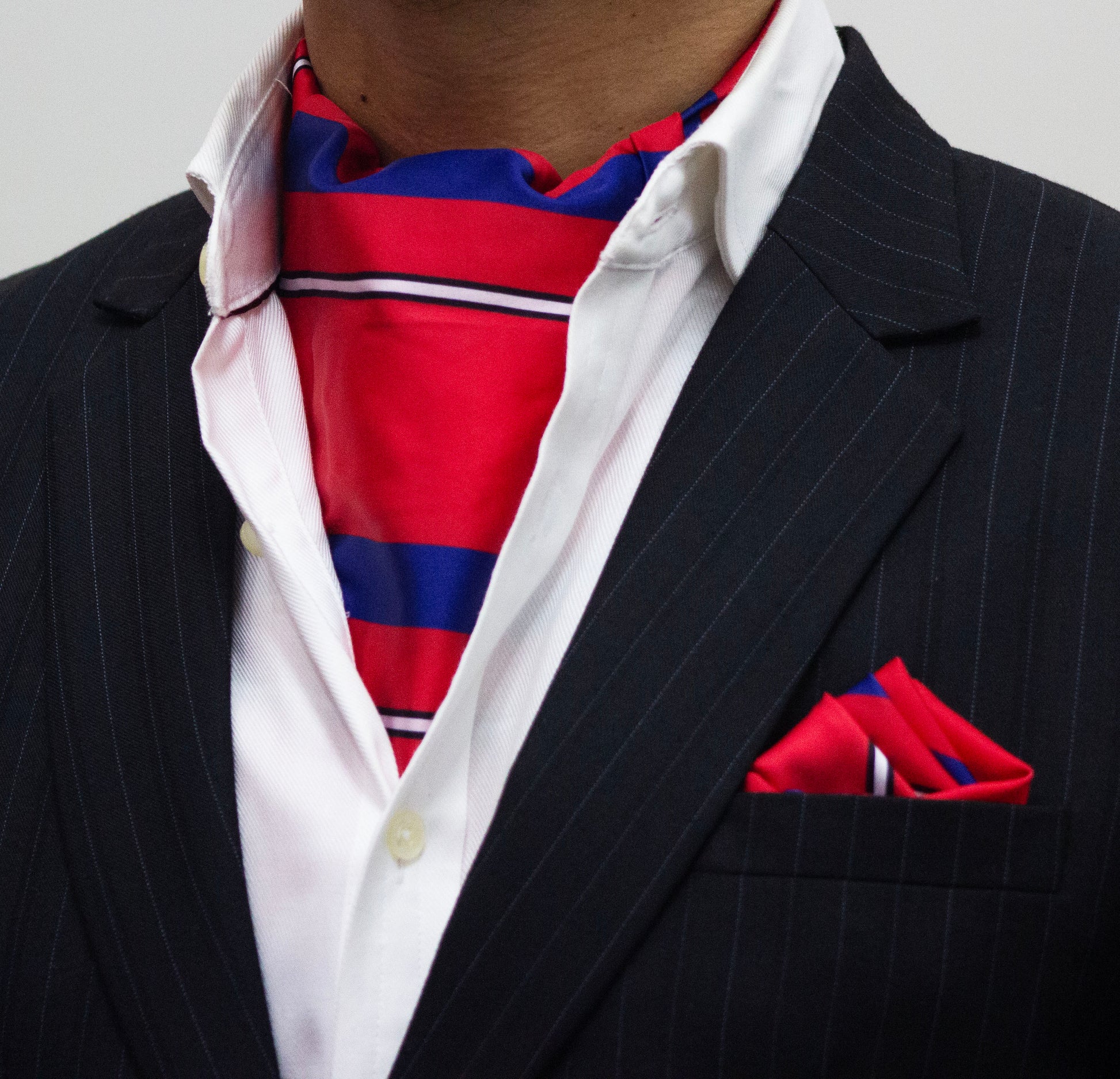 RED BASE CRAVAT AND POCKET SQUARE SET