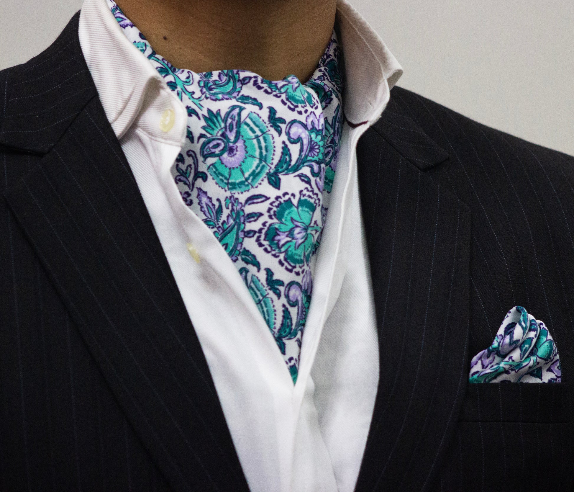 WHITE BASE WITH PASTEL FLORAL CRAVAT AND POCKET SQUARE SET