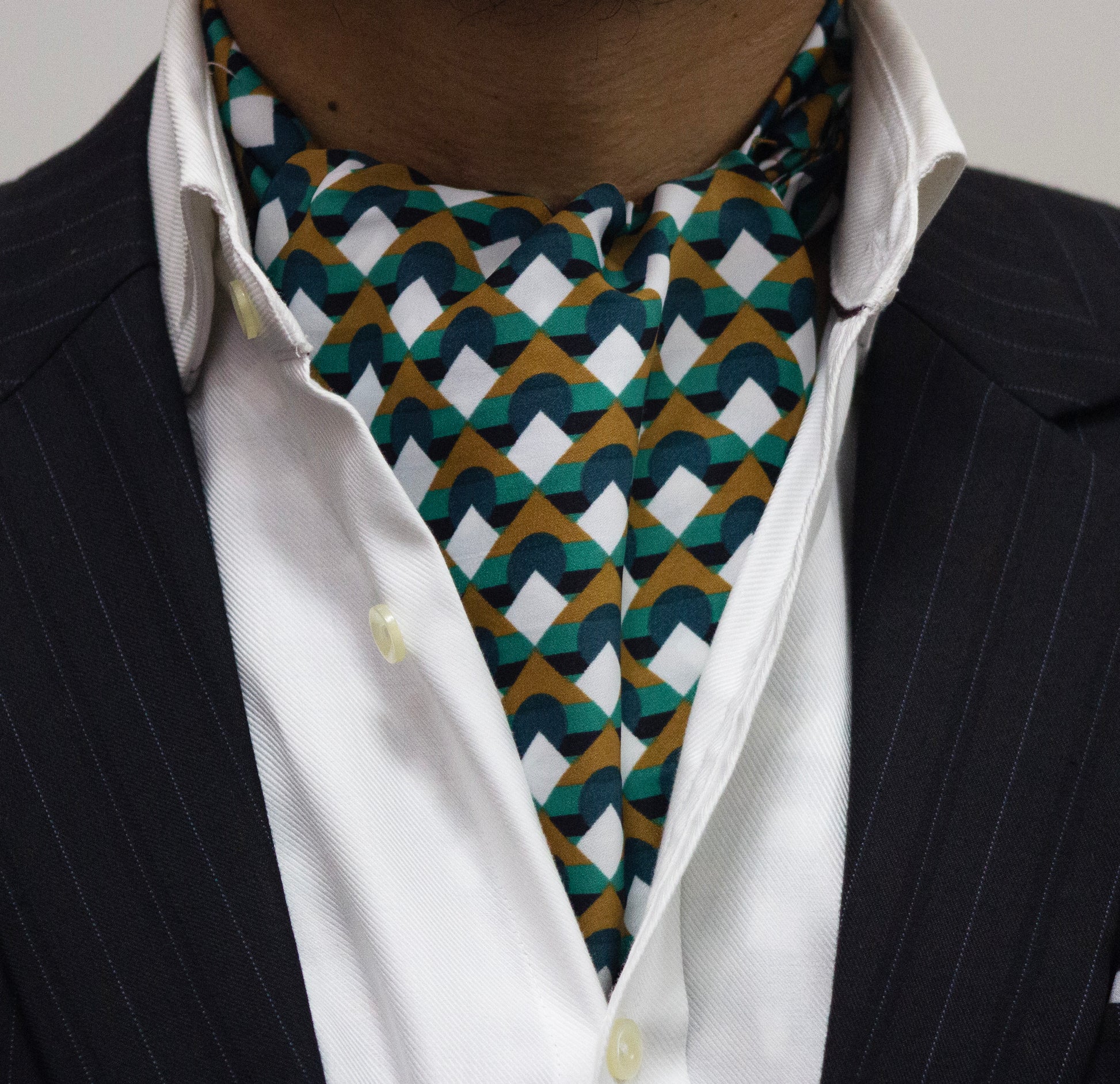 MILITARY COLOR PATTERN CRAVAT AND POCKET SQUARE SET