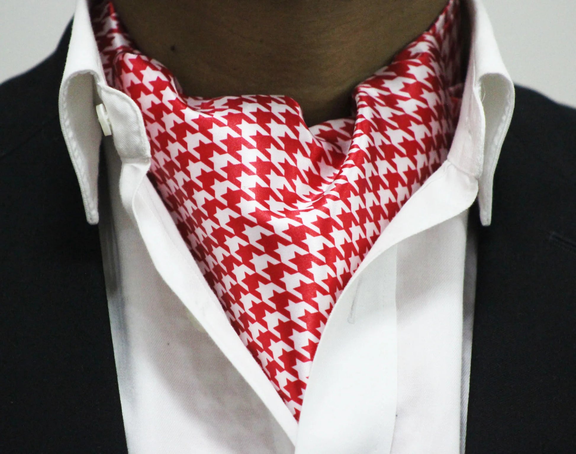 Red and White Hound's Tooth Cravat and Pocket Square Set