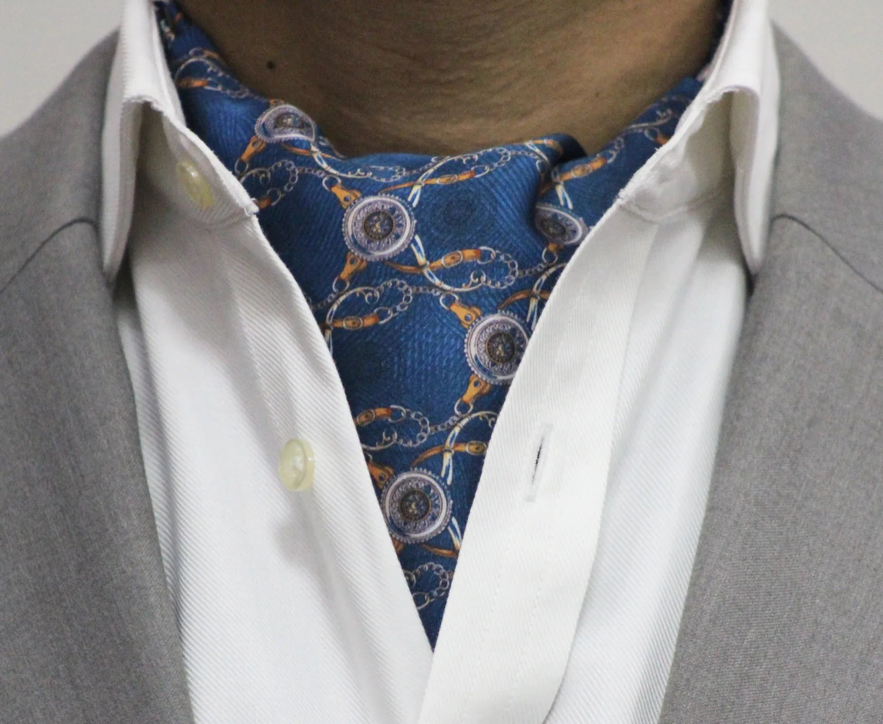 Blue Base Chain Style Cravat and Pocket Square Set