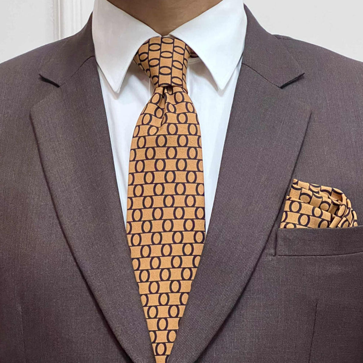 Mustard Gold Circle Pattern Necktie & Pocket Square Tie Set