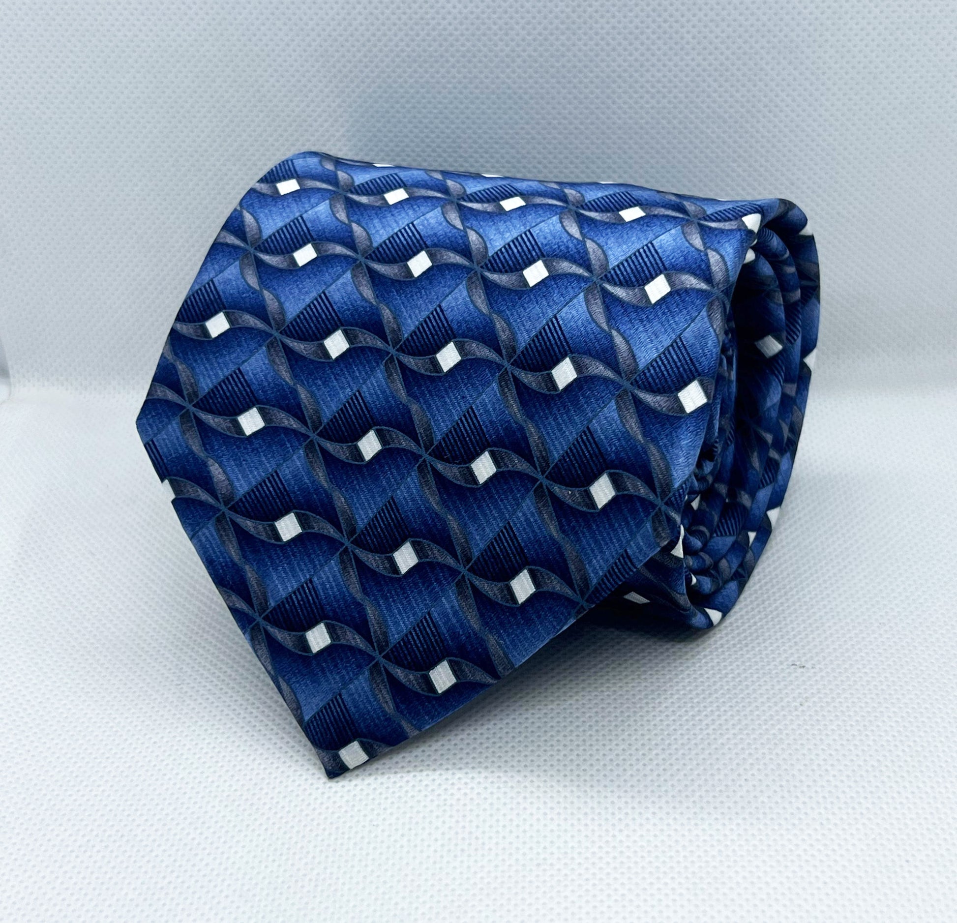 Sapphire Wave Pattern Silk Broad Tie