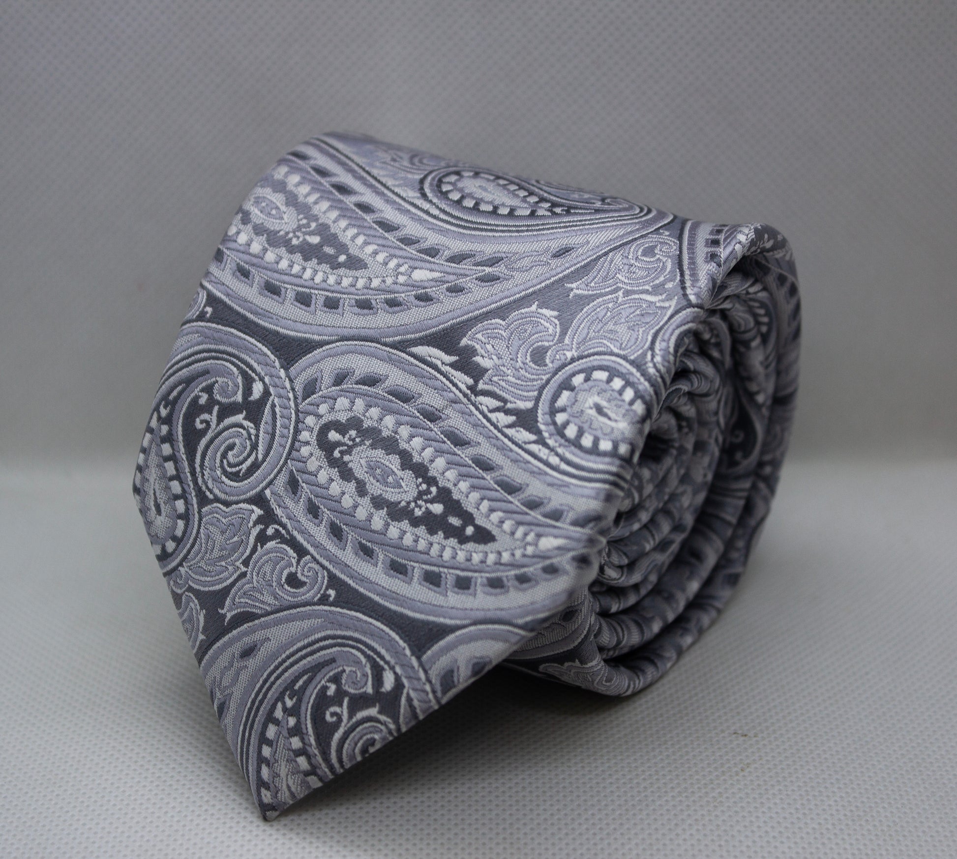 Silver Regal Paisley Silk Tie