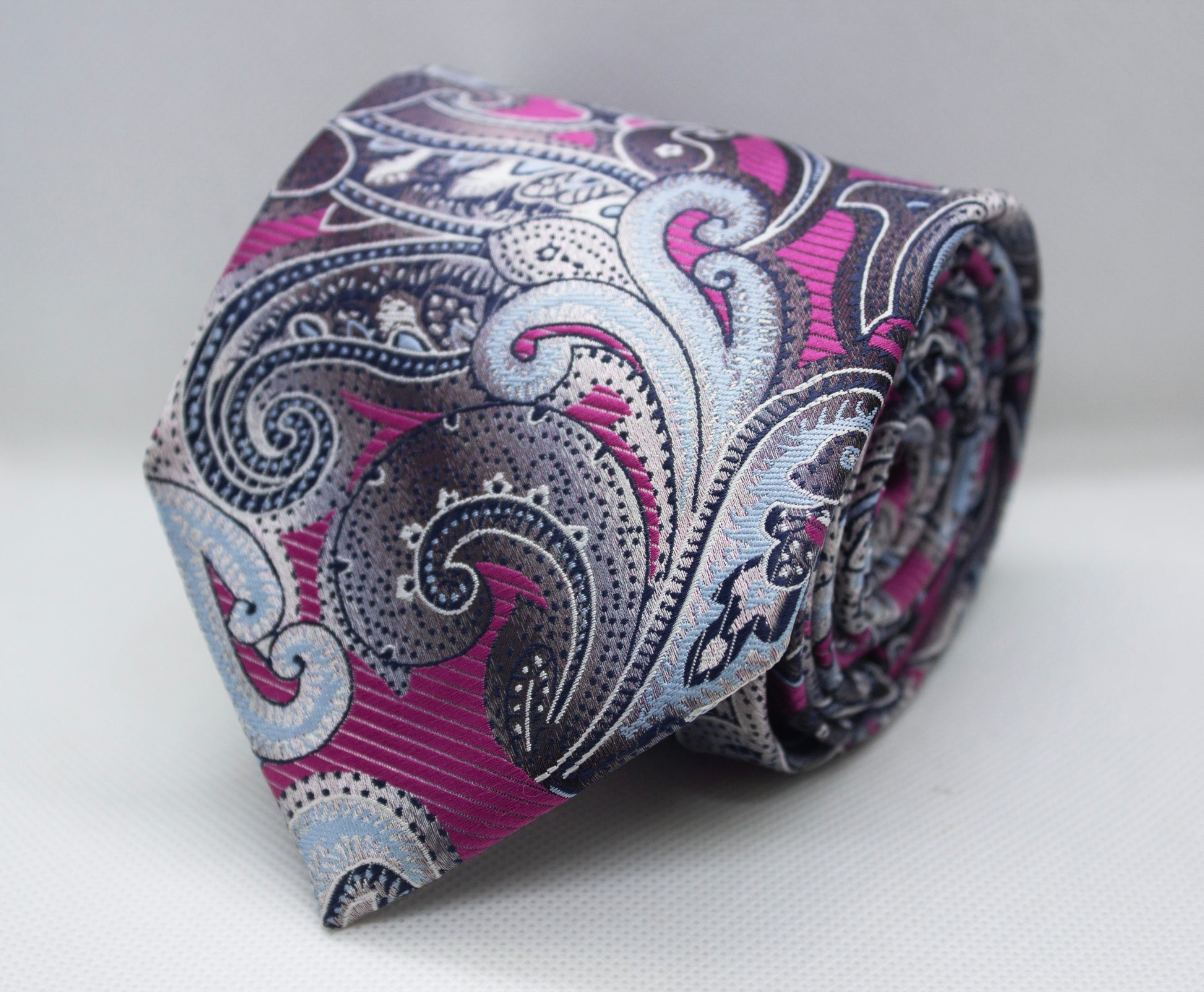 Vibrant Fuchsia Paisley Pattern Necktie