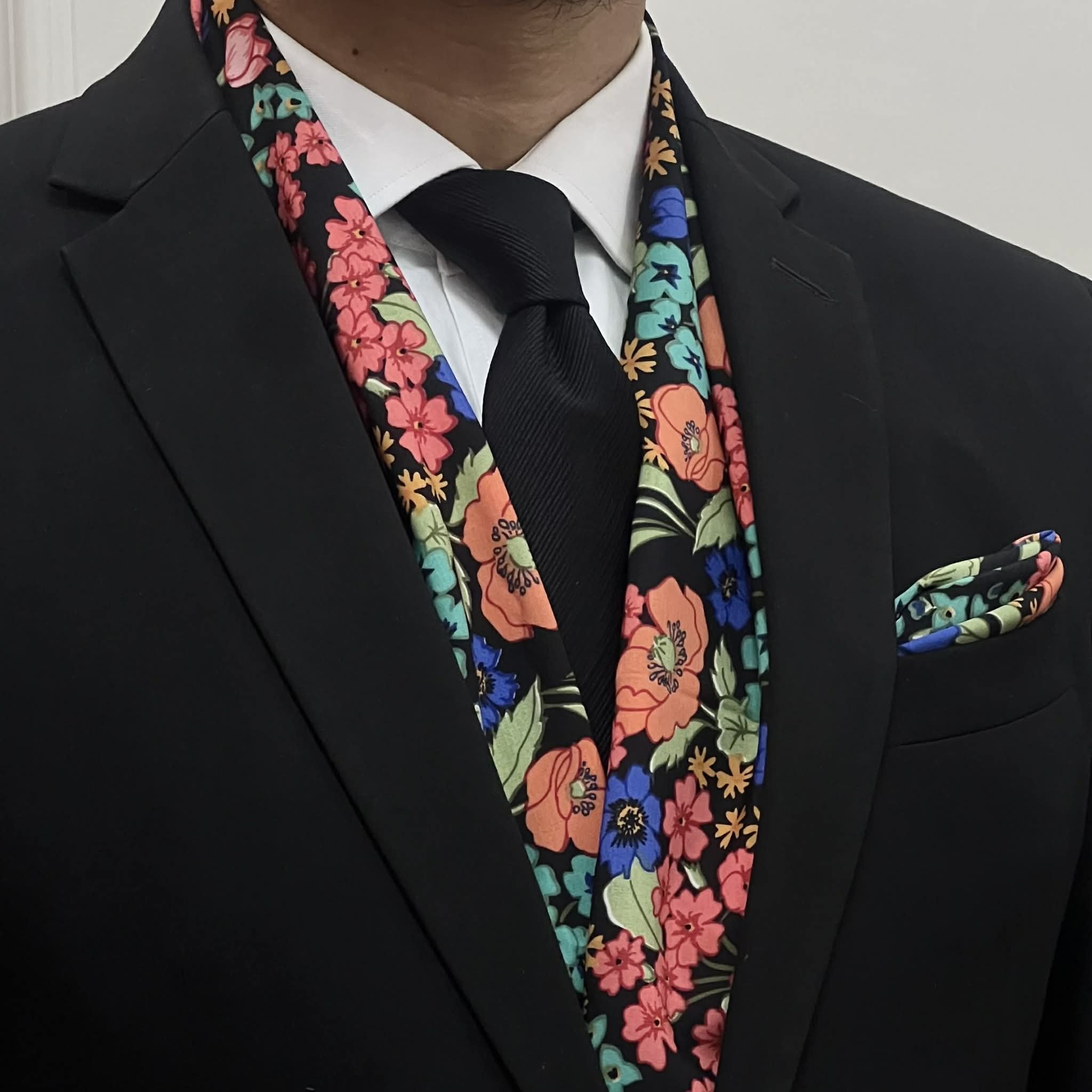 Multicolor Floral Scarf and Pocket Square Set