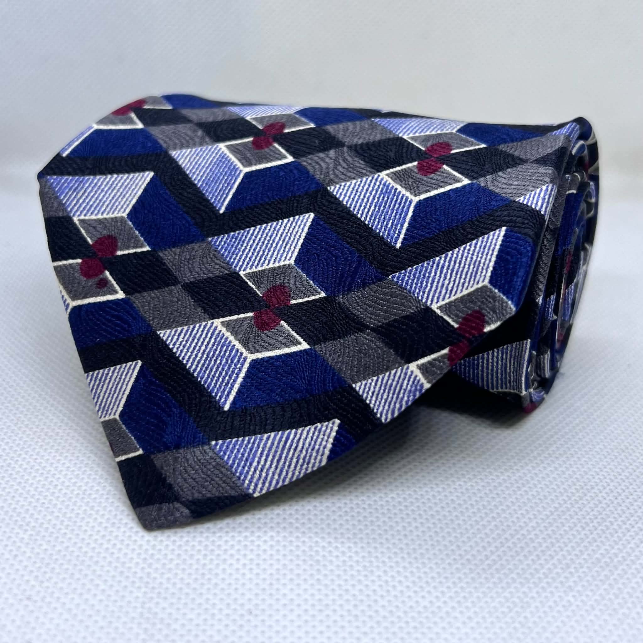 Sapphire Cube Pattern Silk Broad Tie