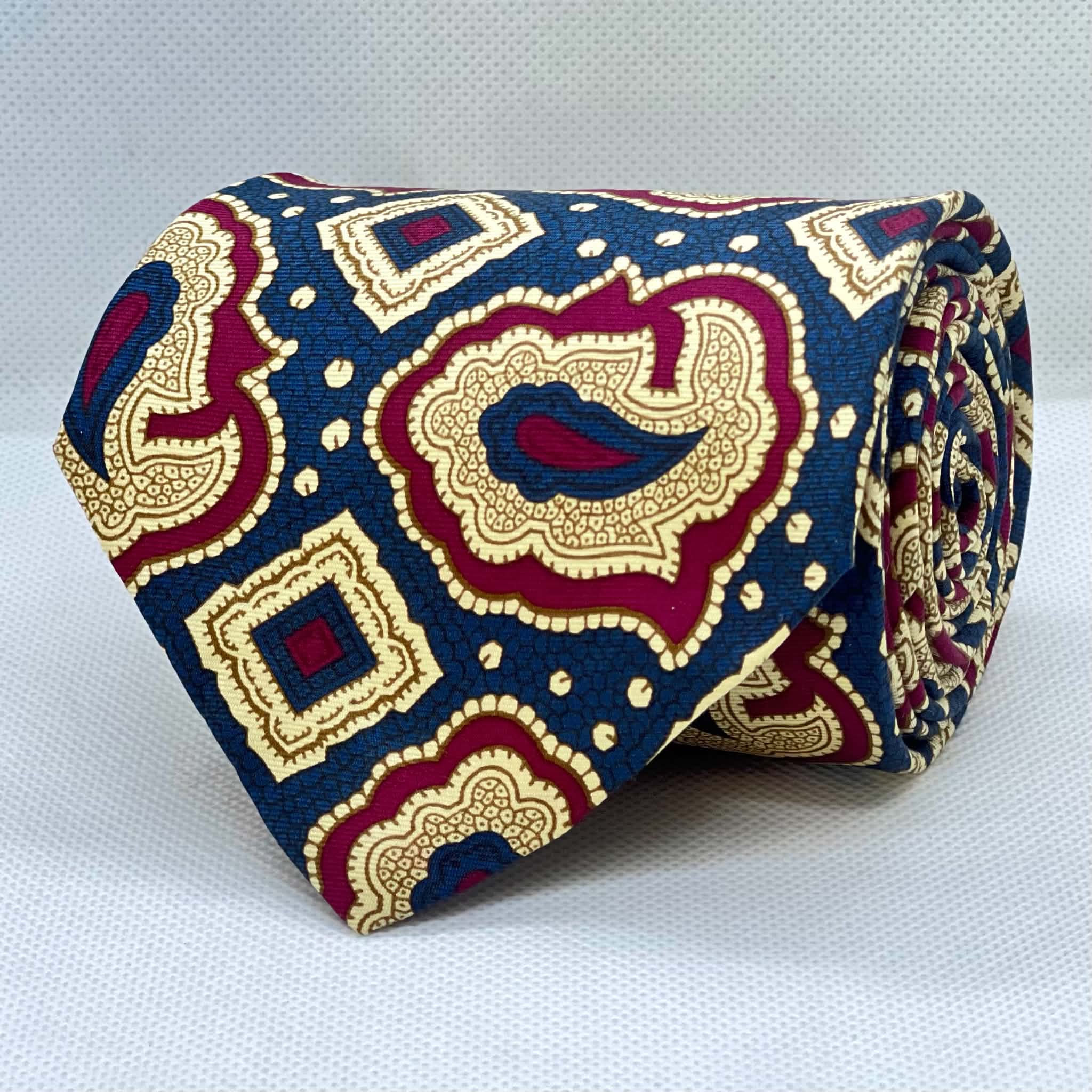 Royal Sapphire Magenta Medallion Silk Broad Tie