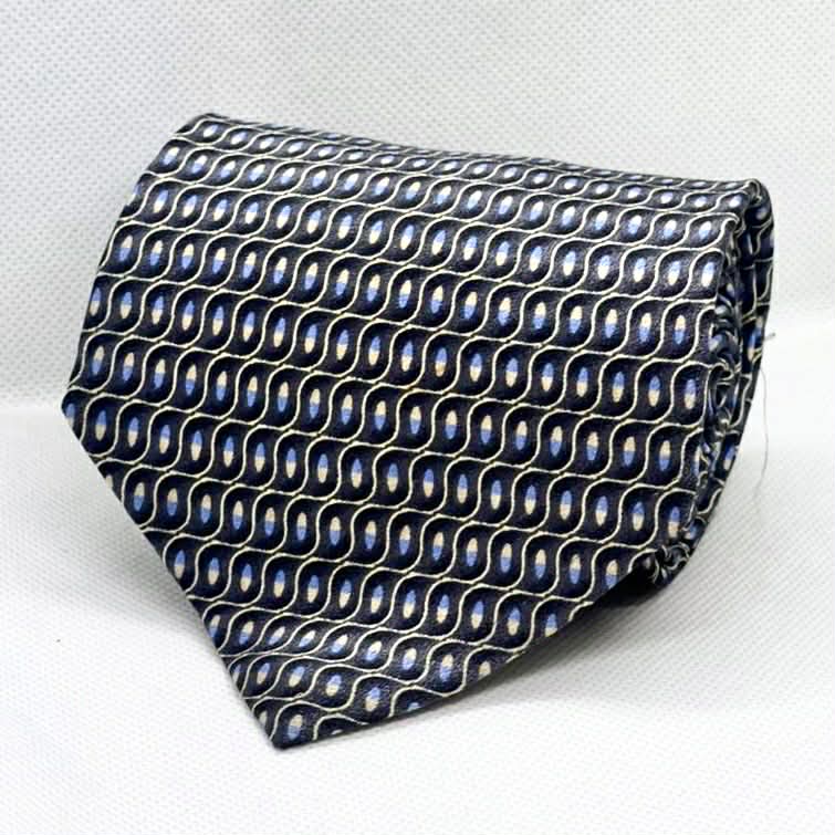 100% Silk Navy & Cream Chain-Link Pattern Broad Tie
