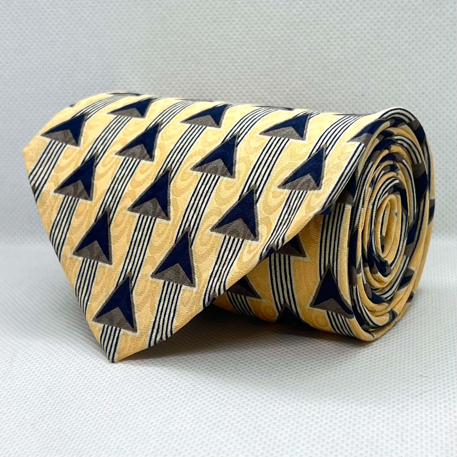 Yellow Blue Triangle Pattern Silk Broad Necktie
