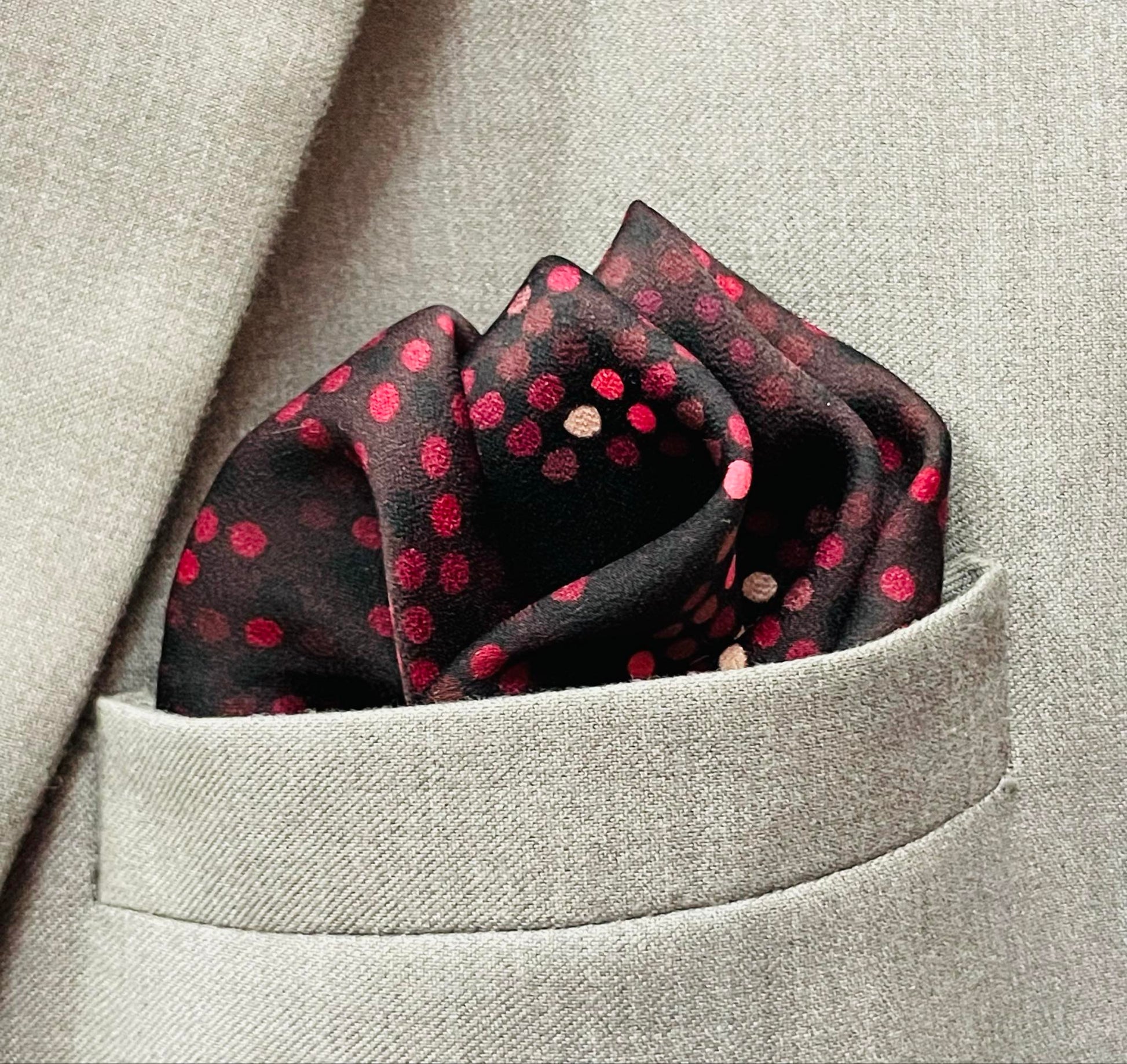 13 by 13 inches Matrix Grid Pocket Square